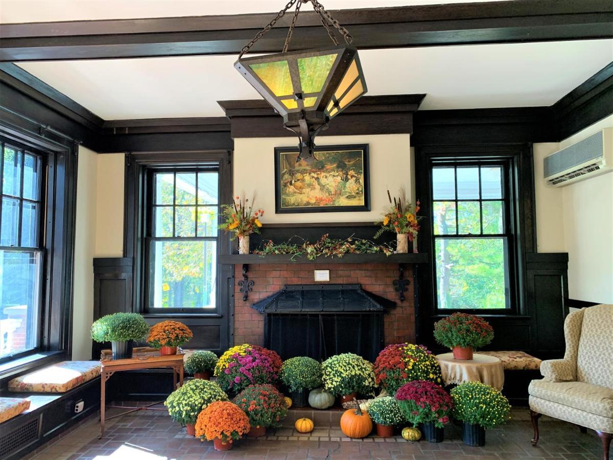 Mercersburg Inn Екстериор снимка
