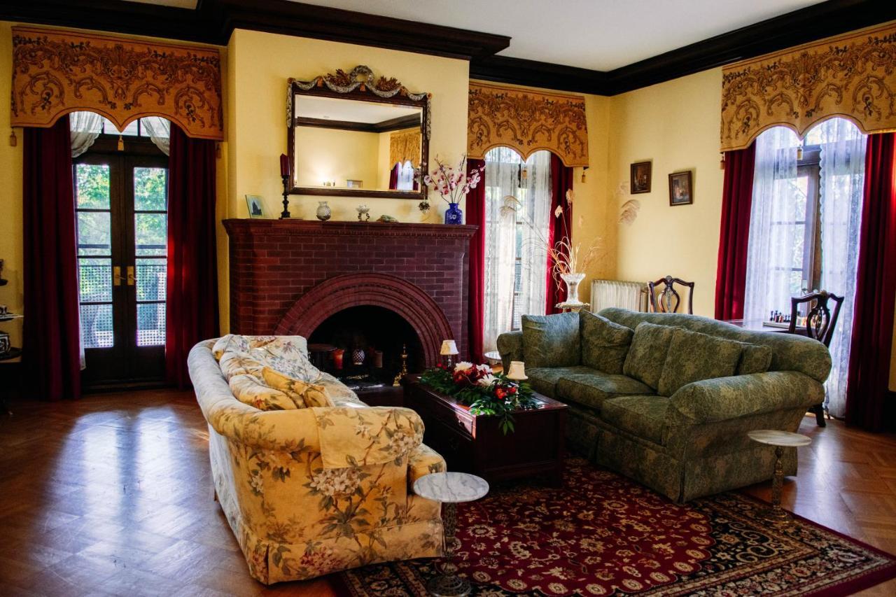 Mercersburg Inn Екстериор снимка