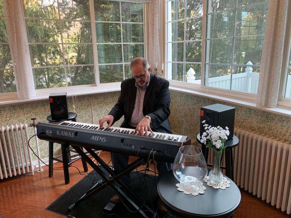 Mercersburg Inn Екстериор снимка