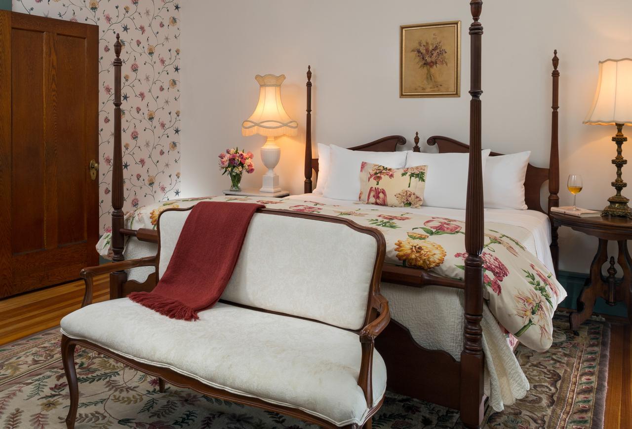 Mercersburg Inn Екстериор снимка