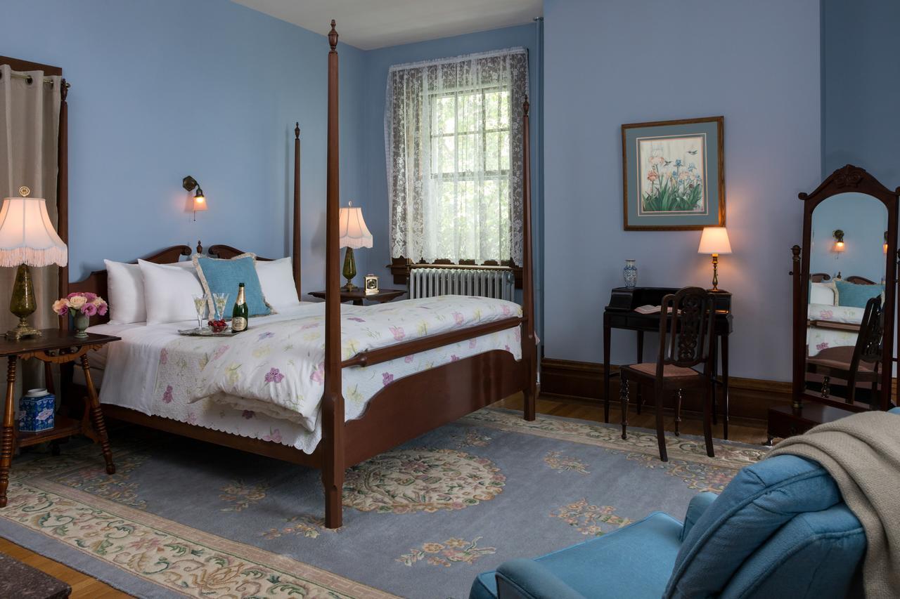 Mercersburg Inn Екстериор снимка