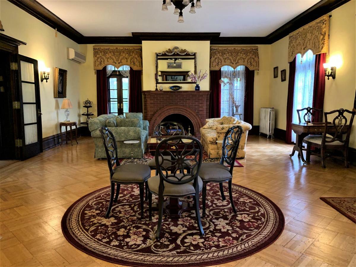 Mercersburg Inn Екстериор снимка