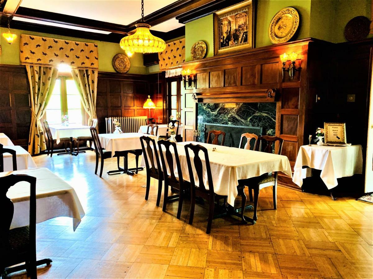 Mercersburg Inn Екстериор снимка