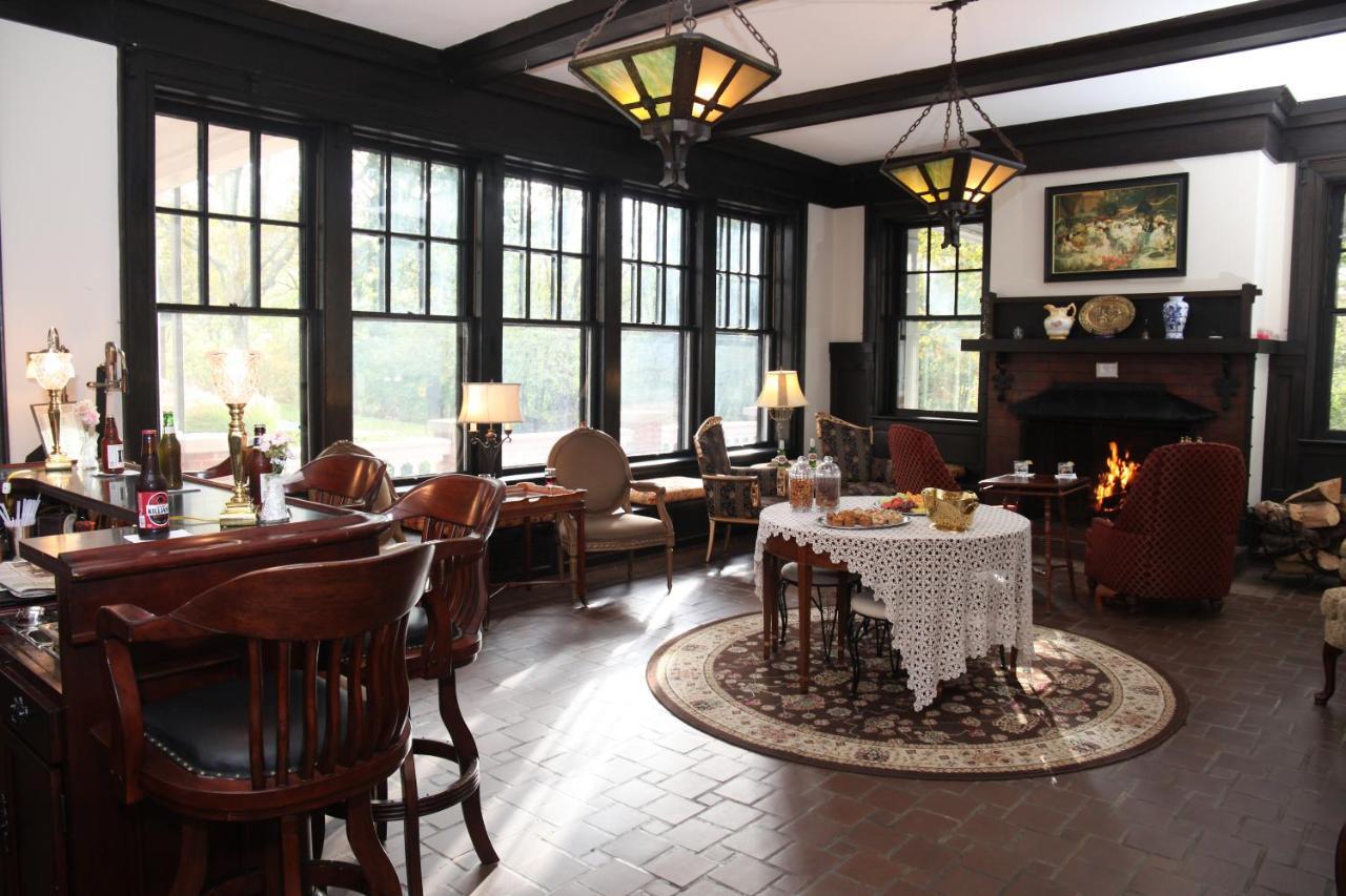 Mercersburg Inn Екстериор снимка